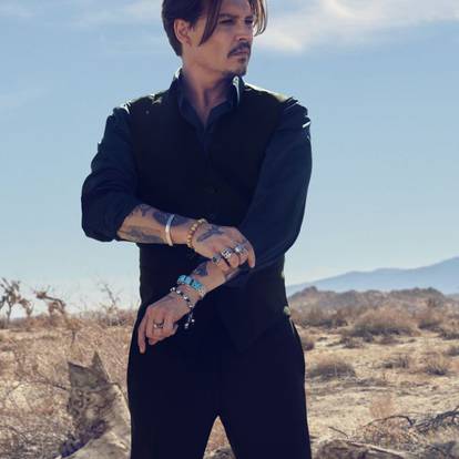 johnny-depp-dior_5406771-414x414.jpg