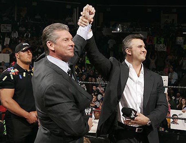 Shane_Et_Vince_McMahon_05.jpg