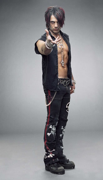 Criss-Angel-criss-angel-385091_330_575.jpg
