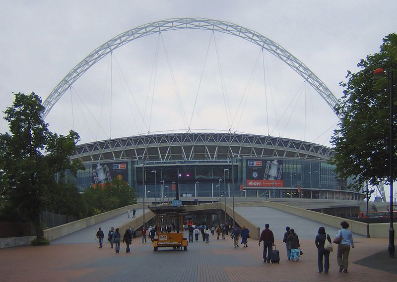 800px-Wembley_Stadium_closeup.jpg