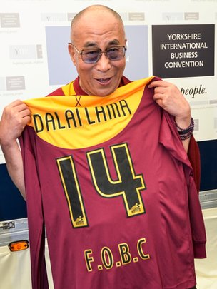 _65673677_hisholinessthedalailama.jpg