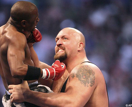 mayweatherbigshowAP_450x367.jpg