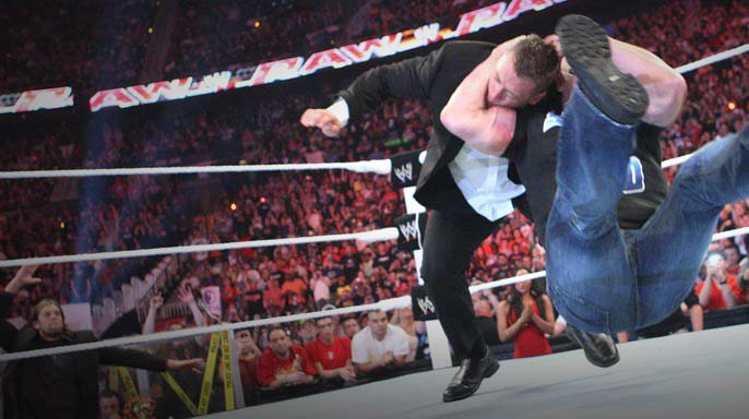 20110404_raw_stonecoldstunner_l2.jpg