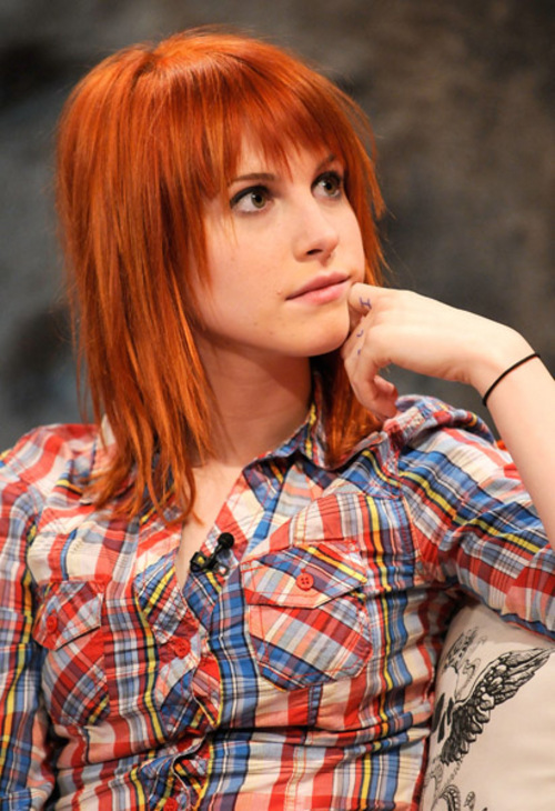 Hayley-Williams-hayley-williams-1456050-500-730.jpg