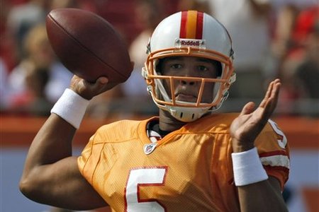 54796_packers_buccaneers_football.jpg
