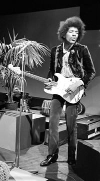 200px-Jimi_Hendrix_1967.png